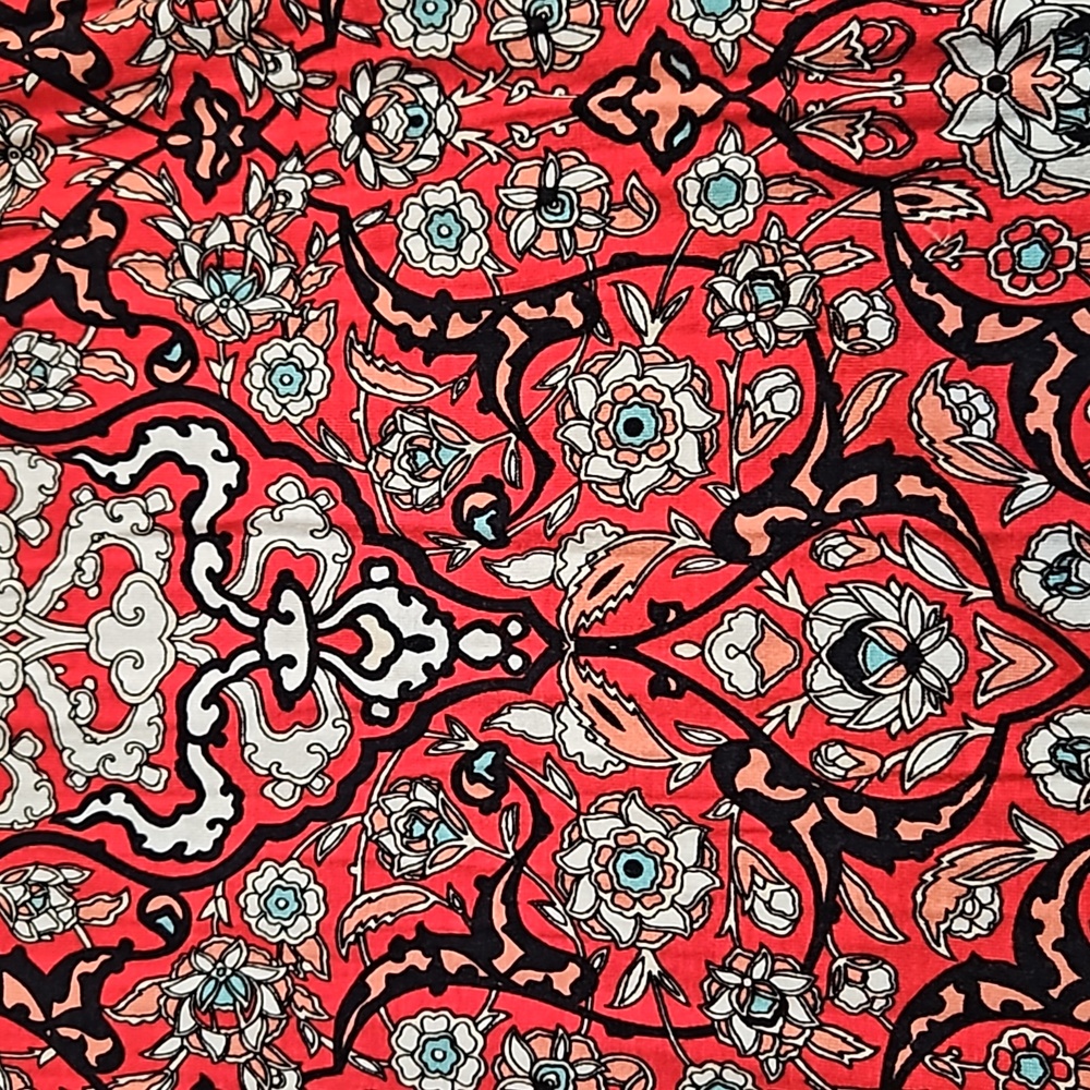 MAX Studio small floral top - Picture 2 of 3